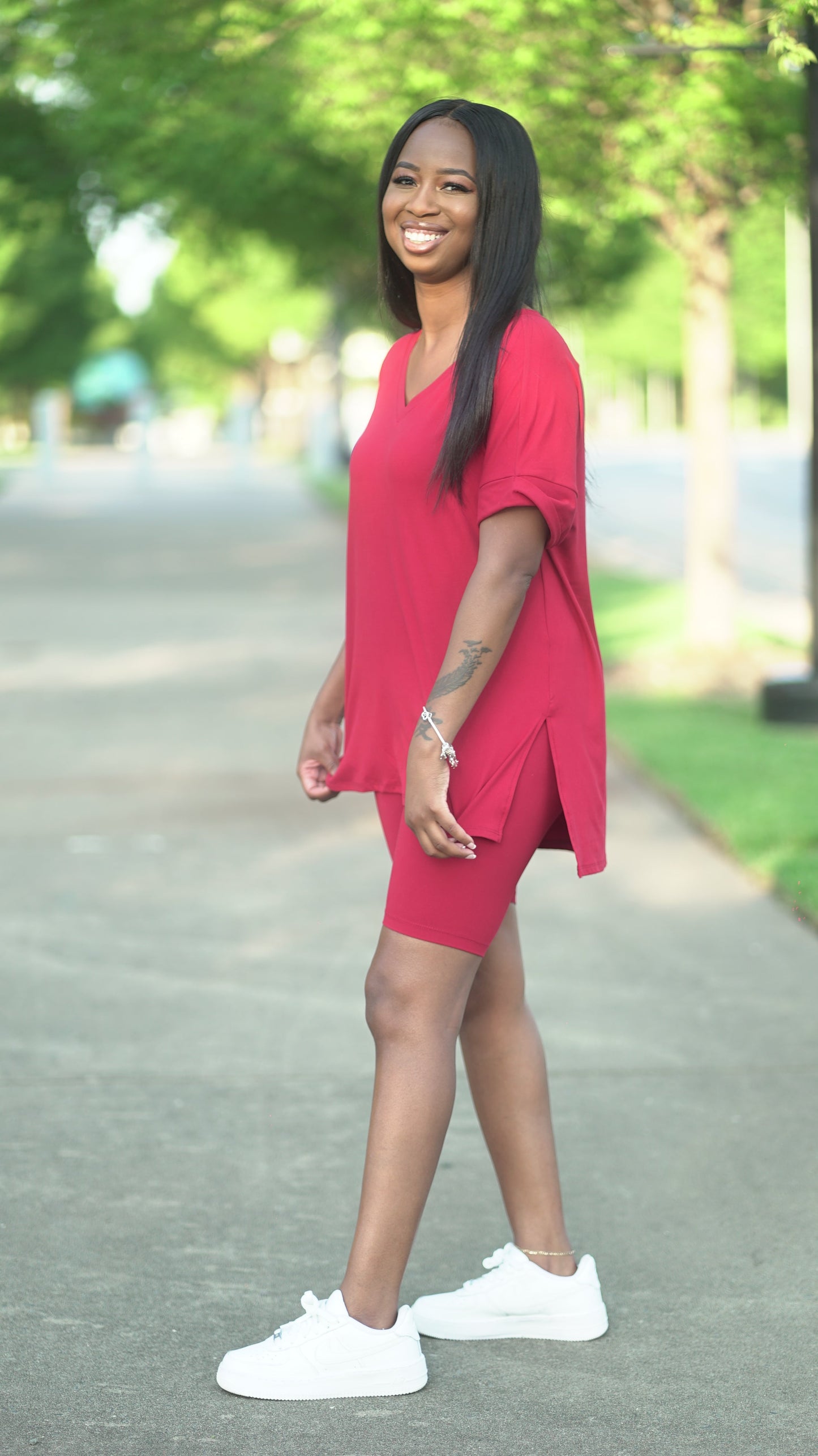 V- Neck Essential Biker Set -Burgundy